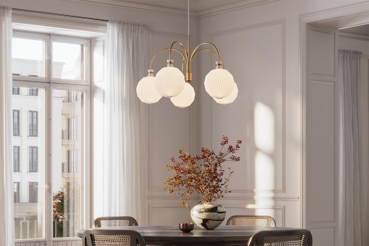 Leklint101 Kaareklintlegacy Chandelier Standard Brass Lifestyle2 (1)