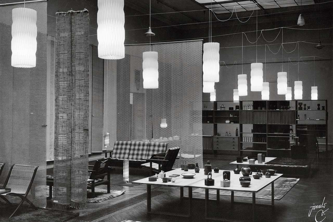 LeKlint102_pendant_history_lifestyle1