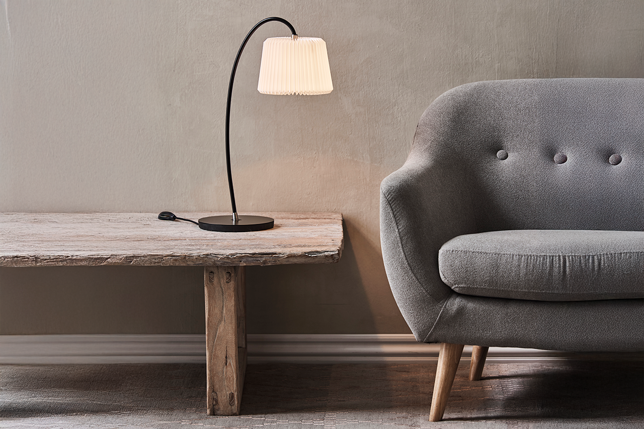 Leklint320 Snowdrop Table Lamp Lifestyle4