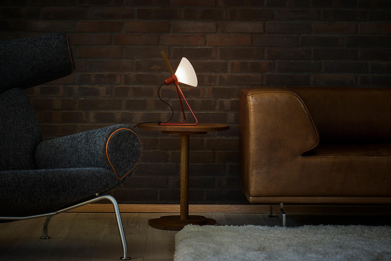 Leklint356 Spot Table Wall Lamp Oxidred Smokedoak Lifestyle4